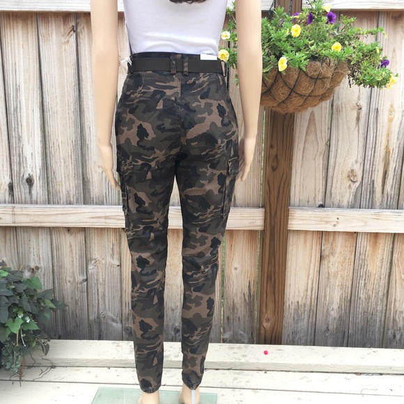 CARGO CAMOUFLAGE JEANS with LEG POCKETS - Picture 15 of 16